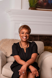 Natalie Rudd Headshot